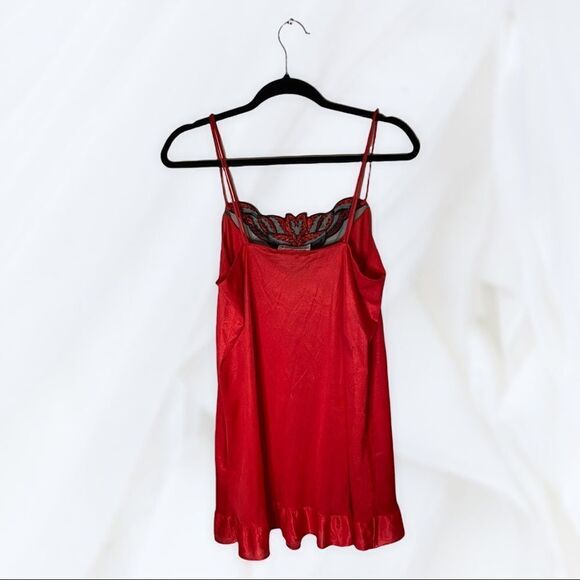 Y2K Gloria Vanderbuilt Red Chemise - Picture 2 of 5